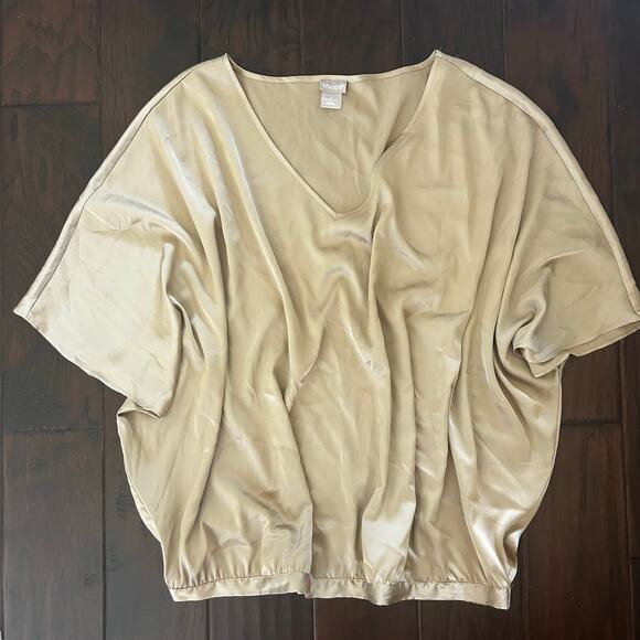 Chico's Short sleeve Blouse Gold flowy smooth sheen oversize fit sz 3 some flaws - Picture 1 of 10